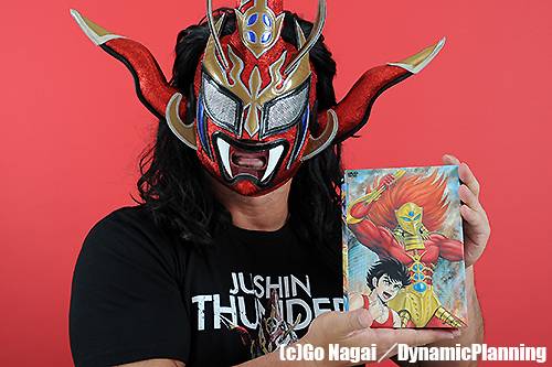 獣神サンダー ライガー自伝 第2回 アニメ版のライガーが ビルよりも大きい って設定にまず驚きましたね コスチユーム裏話も満載 新日本プロレスリング