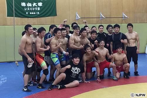 11 28山口大会プロモーション 11月21日 22日の連日 田中翔がでメディアに出演 母校 徳山大学レスリング部で出張稽古も敢行 新日本プロレスリング 11 28山口大会プロモーション 11月21日 22日の連日 田中翔がでメディアに出演 母校 徳山大学レスリング部で出張稽古も敢行 新日本プロレスリング