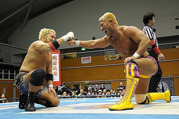 戦国炎舞 -KIZNA- Presents WORLD TAG LEAGUE 2016 | 新日本プロレス