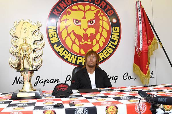 新日本プロレス　IWGP選手権　勝利者トロフィー　実使用　5月6日まで限定値下げ 615-F6HUJZL._UF350,350_QL50_.jpg