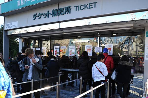 特報!!】1月4日（木）昼12時～ 東京ドームの「チケット前売所」にて