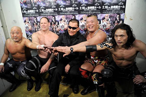 蝶野も試合に乱入 復活 T00が大暴れ プロレスリング マスターズ に天山 ライガーが参戦 2 16後楽園結果 新日本プロレスリング