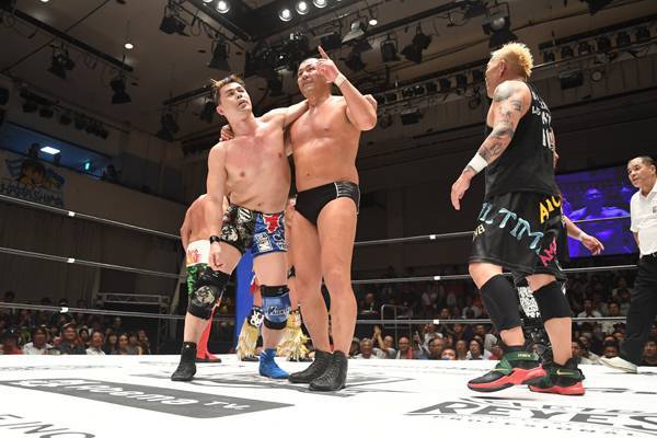 16d 高山善廣(ノーフィアーVer.) 鈴木みのる 2体セット 最後はノーフィアー！ 鈴木みのるがリハビリ中の“帝王”高山善廣に