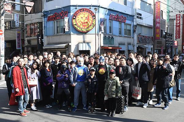 ルチャの“レジェンド”二人が水道橋・闘魂SHOPに降臨