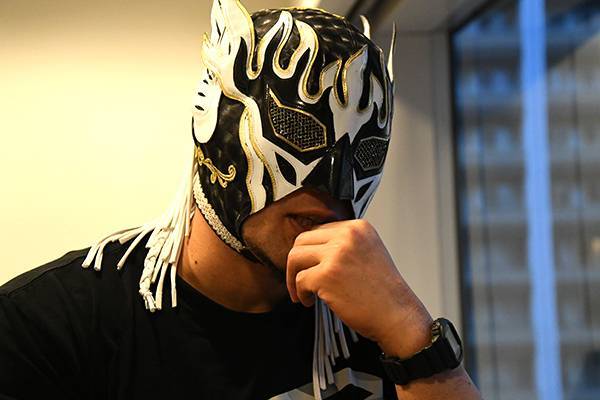 新日本プロレスの選手に一問一答 今回はエル デスペラード選手 プロレスラーを目指したキッカケとは 名前の由来についても言及 オススメのメキシコ料理も紹介 後編 新日本プロレスリング