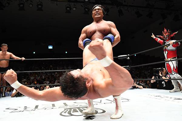 武藤＆馳＆ライガーが永田＆中西＆西村組から激勝！ 平成維震軍 vs