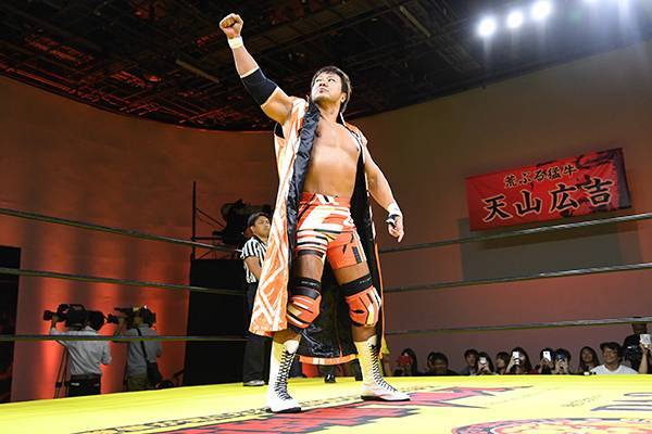 話題の 尿酸値プロレス で古舘伊知郎さんの実況が一日限りの復活 ライガー 天山 小島 永田 謎の 尿酸値気になりマスク も登場 イベント報告 新日本プロレスリング 話題の 尿酸値プロレス で古舘伊知郎さんの実況が一日限りの復活 ライガー 天山 小島 永田 謎の 尿酸値気になりマスク も登場 イベント報告 新日本プロレスリング