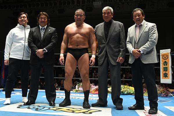 死ぬまでプロレスラー！」中西学 引退試合は感動のフィナーレ！ 坂口