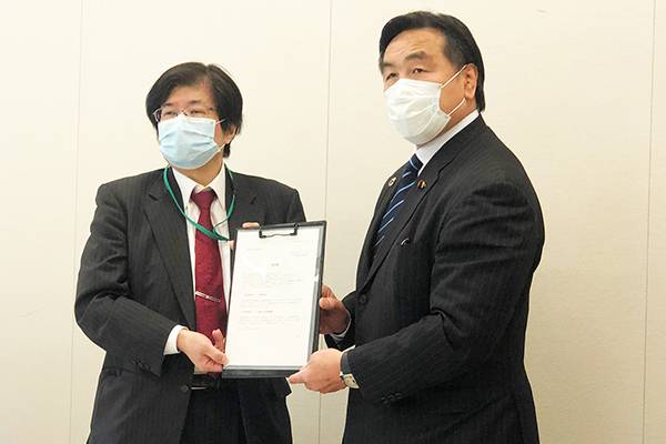 衆議院議員 馳浩氏へプロレス界全体からの要望書を提出 新日本プロレス 全日本プロレス Ddtプロレス プロレスリング ノア ディアナ 東京 女子プロレス スターダム 新日本プロレスリング