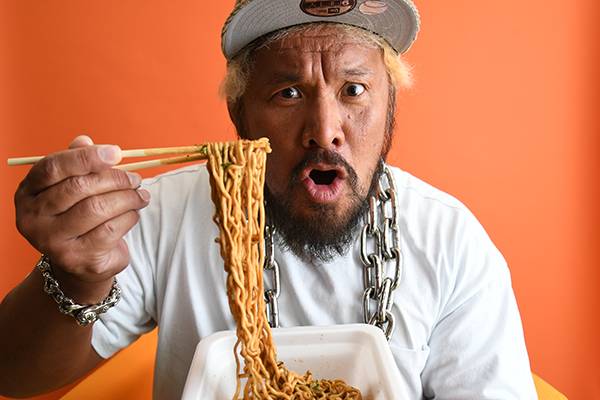 レスラーめし 出張版 真壁刀義編 後編 カップ焼きそば にもドハマリ中 長州力さんとの 思い出めし とは G B H軍団の食事はやっぱり肉 新日本プロレスリング レスラーめし 出張版 真壁刀義編 後編 カップ焼きそば にもドハマリ中 長州力さんとの 思い出めし とは G B H軍団の食事はやっぱり肉 新日本プロレスリング
