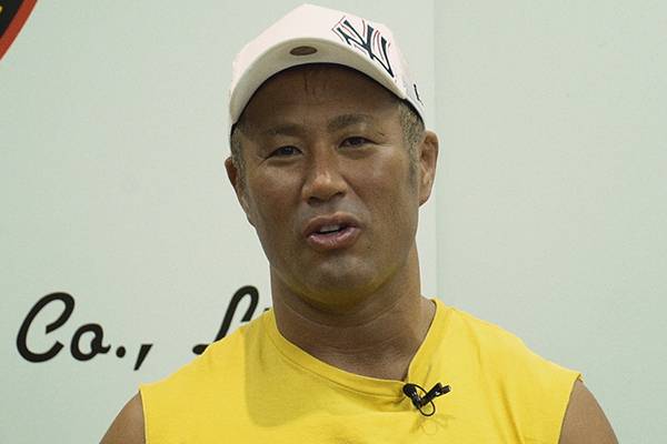 5月28日 金 公開 映画 狂猿 に本間朋晃選手が出演 葛西純選手と過ごした当時の証言を語ります 新日本プロレスリング 5月28日 金 公開 映画 狂猿 に本間朋晃選手が出演 葛西純選手と過ごした当時の証言を語ります 新日本プロレスリング