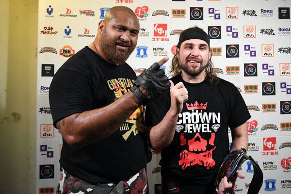新日本プロレス　ドン・ファレ&チェーズ・オーエンズ バッドラック・ファレ＆チェーズ・オーエンズ Tシャツ [新日本