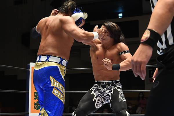 LECクリンぱっ！Presents 新春黄金シリーズ | 新日本プロレスリング