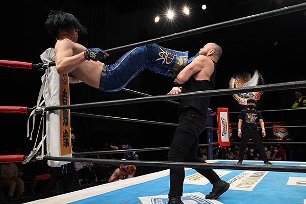 天山広吉マウンテンホーン初期タイプ当時物 新日本プロレス