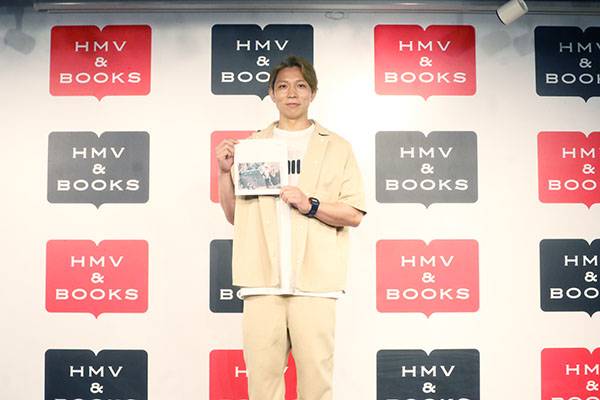 新日本プロレス YOH ZINE サイン入り 2冊セット 新日本プロレス YOHが初のZINE&グッズ発売決定！7月にお渡し会も