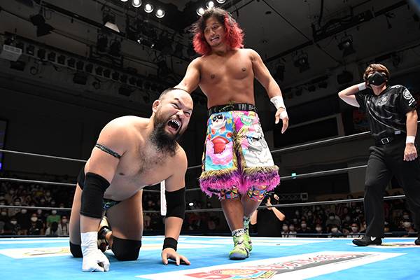 新日本プロレス  ８点セット 0806_02.jpg