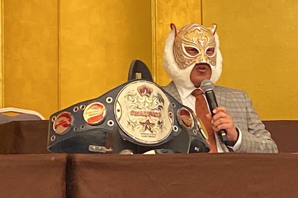 だからプロレスはナメられる。このベルトを防衛させてもらいます