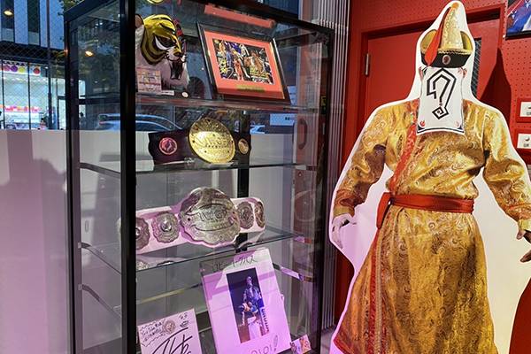 闘魂SHOP水道橋店】初代IWGPヘビー級王座ベルト＆2代目IWGPインター