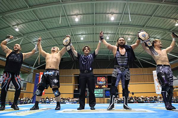 希少　新日本プロレス　ビールジョッキ 3点セット 新日本プロレス 闘魂三銃士 ビールジョッキ 50周年記念くじ