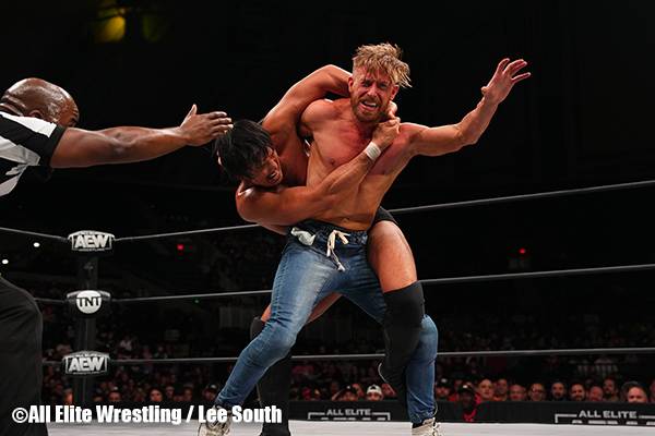 AEWマットで、柴田勝頼がオレンジ・キャシディのAEWオール