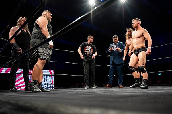 新日本プロレス ルームウェア 2020 限定 新日本プロレス × ドッグウェアー】“RUI THE WAN”にL・I・J