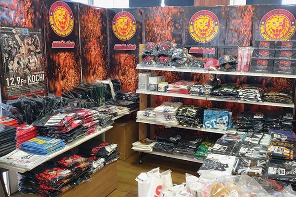 12月11日(日)まで】TSUTAYA中万々店にて期間限定の闘魂SHOP出店