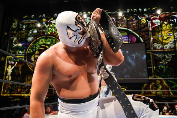 ラッピング不可】 CMLL CMLL チャンピオンベルト サイン入 新日本