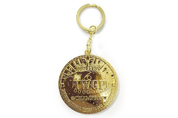 ローソン限定グッズで好評発売中の『ベルトメタルキーホルダー