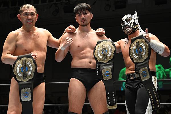 宿敵”HOUSE OF TORTUREからベルトを死守！最後はデスペラードが