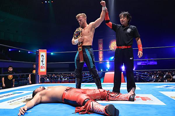 オスプレイが辻との超絶バトルに激勝！ ザックが次期挑戦者に