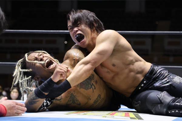 新日本プロレス　エルデスペラード　髙橋ヒロム　カマイタチ　マスク型コインケース 完売致しました】BUSHI・ヒロム・デスペのメキシコ製ブタ型貯金