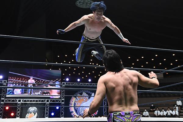 新日本プロレス エルデスペラード オリジナルボイス目覚まし時計 新日本プロレス エル・デスペラード選手DVD 降臨！！！！ #エル