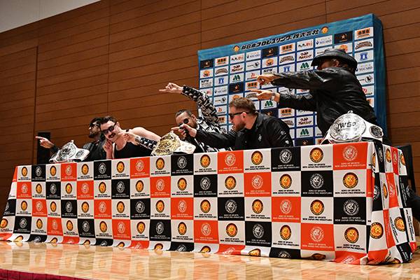 明日は必ず勝つ！ 最後は、みんなでCROWNS UPしよう！」新日本所属