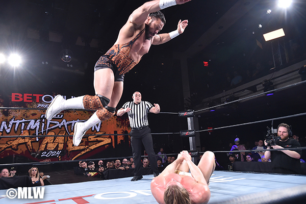 現地時間：2.29 MLWニューヨーク大会で、マット・リドルがNJPW WORLD