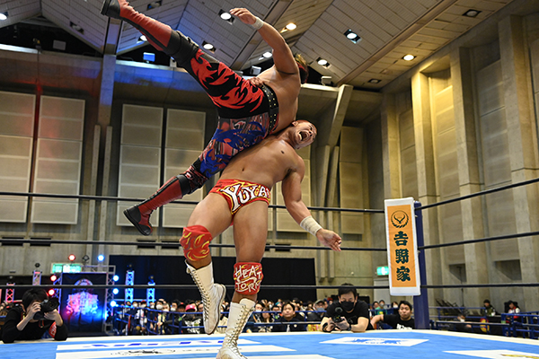 新日本プロレス ミニリング　値下げしました 3月16日(土)25時～！】 今週の『ワールドプロレスリング』は旗揚げ記念