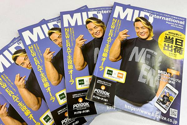 棚橋弘至選手・後藤洋央紀選手・鷹木信悟選手がモデルを務める