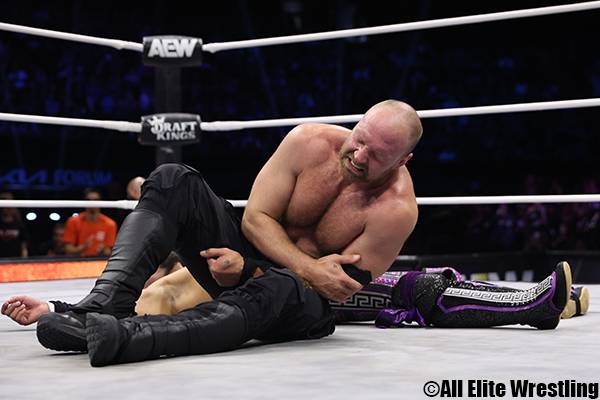 IWGP 世界ヘビー級王者・モクスリーがロッキーとの“エリミネーター