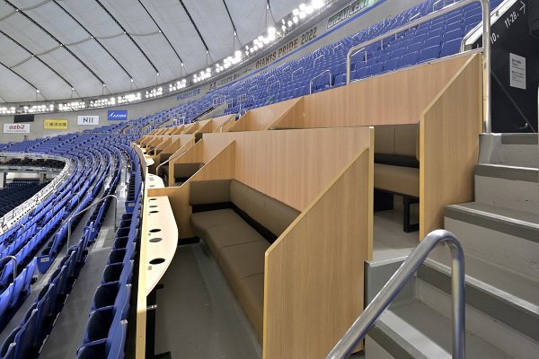 新日本プロレス 特製パイプ椅子2025年1月5日東京ドームロイヤルシート特典 新日本プロレス 東京ドーム ロイヤル特典 2025 01.05 パイプ椅子