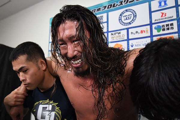 唯一無二のスタイルを貫く男”ザックには、新日本のリーダーと 唯一無二のスタイルを貫く男”ザックには、新日本のリーダーと