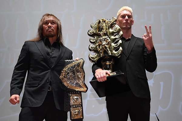 新日本プロレス　IWGP選手権　勝利者トロフィー　実使用　5月6日まで限定値下げ 新日本プロレス IWGP選手権 勝利者トロフィー 実使用 5月6日まで限定
