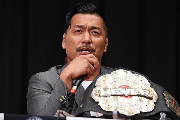 新日本の勢力図をガラリと変えてみせます」鷹木がIWGP世界ヘビー王座獲