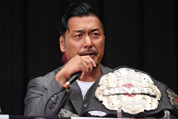 新日本の勢力図をガラリと変えてみせます」鷹木がIWGP世界ヘビー王座獲