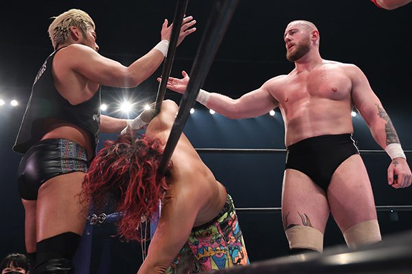 新日本プロレス　IWGP選手権　勝利者トロフィー　実使用　5月6日まで限定値下げ 無料公開】「石森選手に勝って優勝トロフィーを獲ったら、誰も