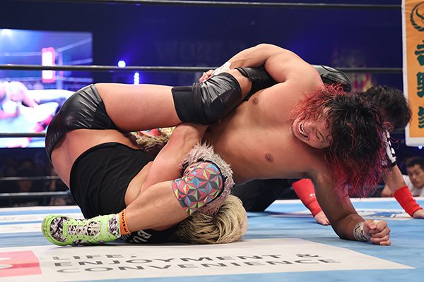 27分越え大熱戦の末、ヒロムがSANADAから劇的勝利！内藤＆ヒロム