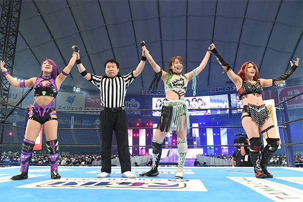 値下げ交渉不可 岩谷麻優 フォトフレーム IWGP女子王座 スターダム アイコン”になるには勝つだけじゃダメ。IWGP女子を獲って防衛