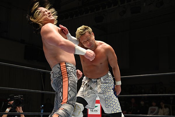 Oiwa Grips victory over YOSHI-HASHI | NEW JAPAN PRO-WRESTLING
