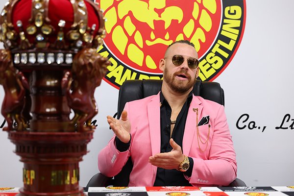 Cup winner Finlay meets press | NEW JAPAN PRO-WRESTLING