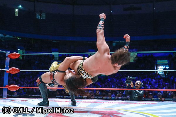 NEVER無差別級王者・KONOSUKE TAKESHITAがメキシコ・CMLLの