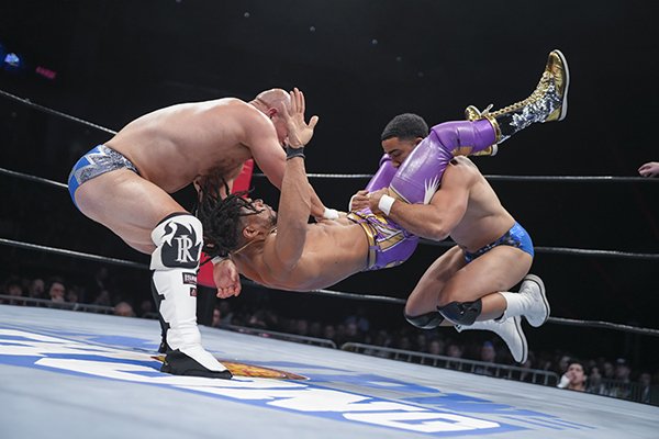 World Class Stay True To Name in Chi-Town 【NJoA】 | NEW JAPAN PRO