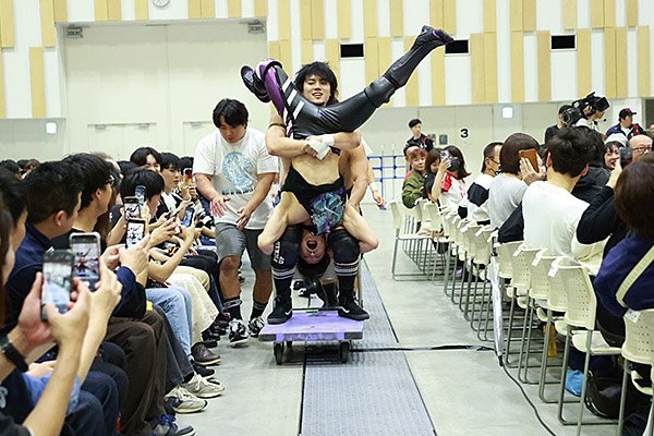 新日本プロレス半券2枚セット1991年2月5日スーパーフェブルアリイン'91 新日本プロレス半券2枚セット1991年2月5日スーパーフェ